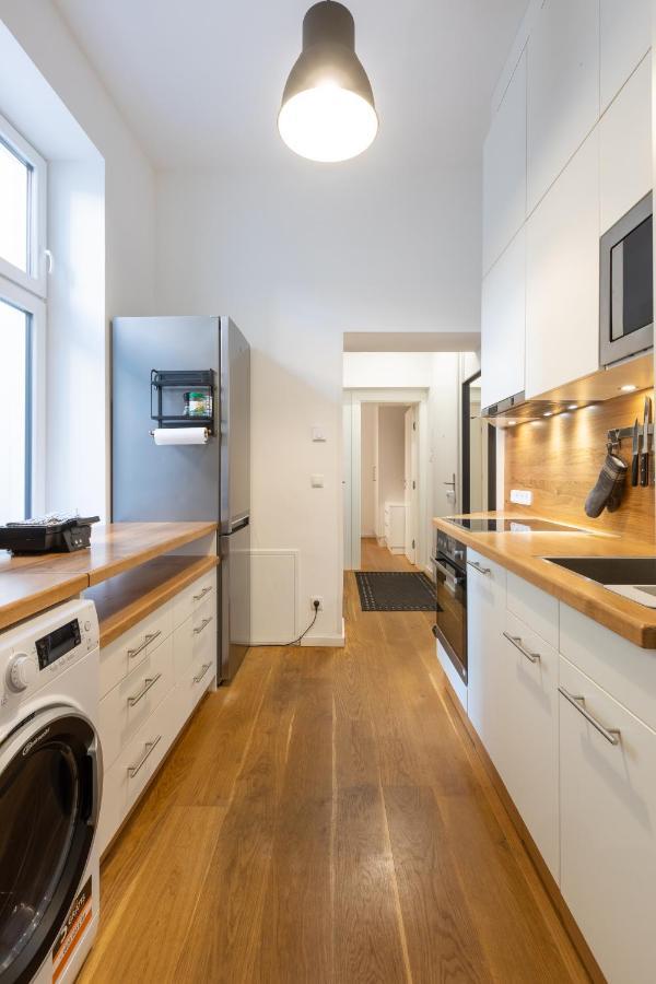 Cozy Apartment, 2 Private Terraces, 8 Min To City Center เวียนนา ภายนอก รูปภาพ